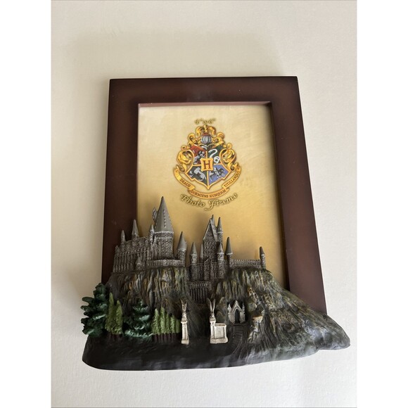 EUC Universal Studio Wizarding World of Harry Potter Hogwarts Castle Photo Frame - Picture 1 of 9